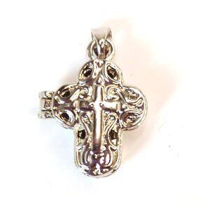 Silver Tone Filigree Cross Locket Pendant Magnetic Closure Religious Christian